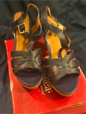 Women's Black Strappy Wedge Sandals - Classic Comfort